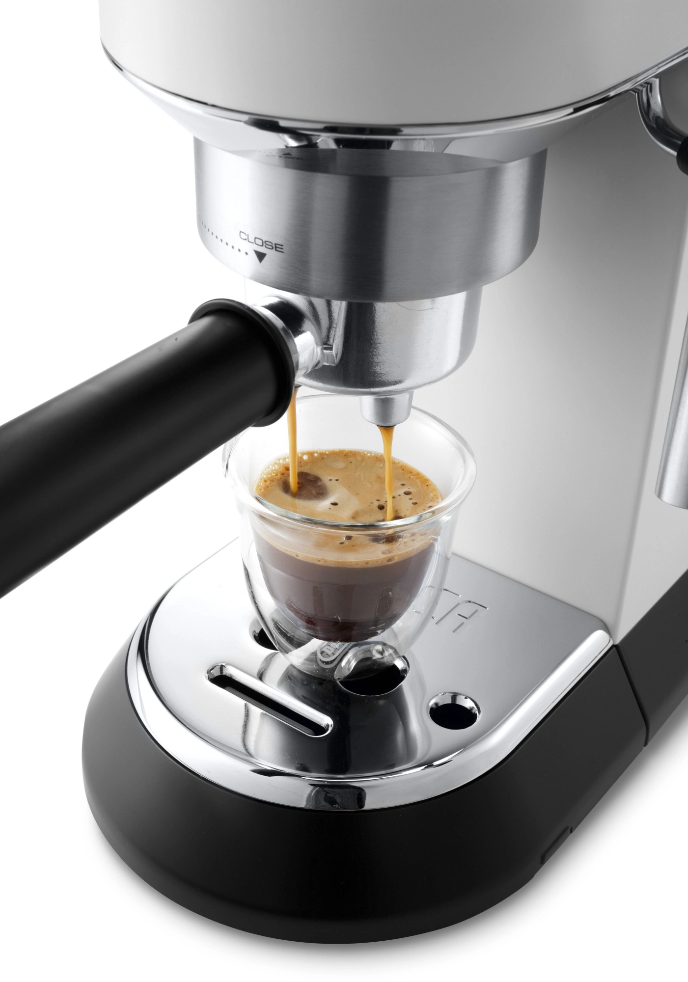 Кофеварка рожковая Delonghi EC685.W белый, превью предыдущего фото