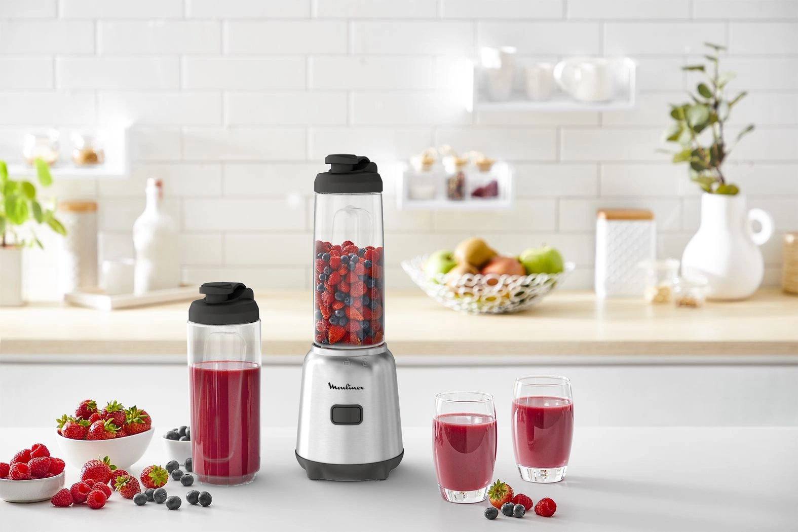 Стационарный блендер Moulinex LM15FD10 300Вт серебристый/черный, превью предыдущего фото